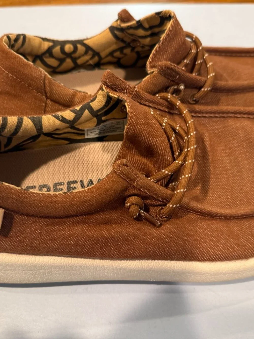 Freewaters Men's Cloud9 Venture Lace-Up Casual Boat Shoe, Brown, Size 9